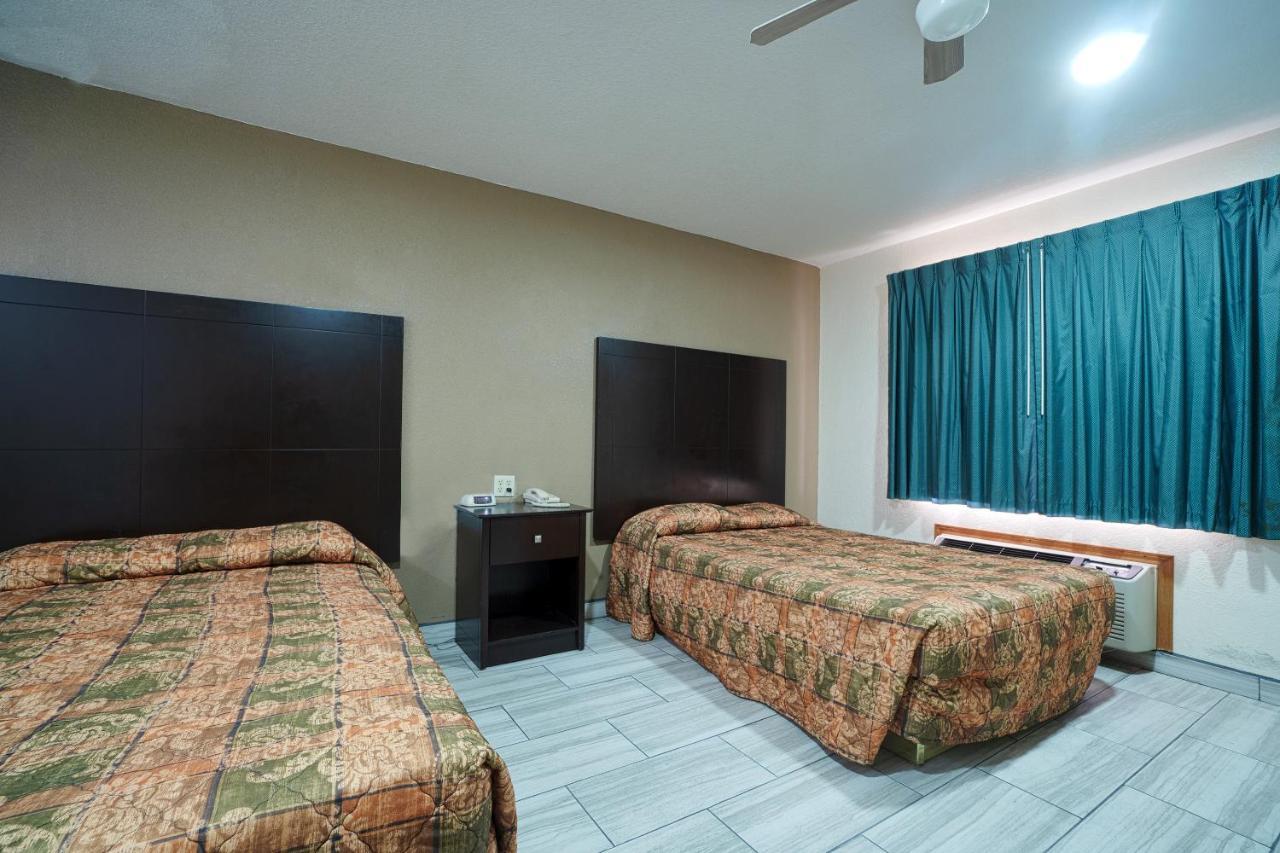 Texas Inn San Benito Near Harlingen Zewnętrze zdjęcie